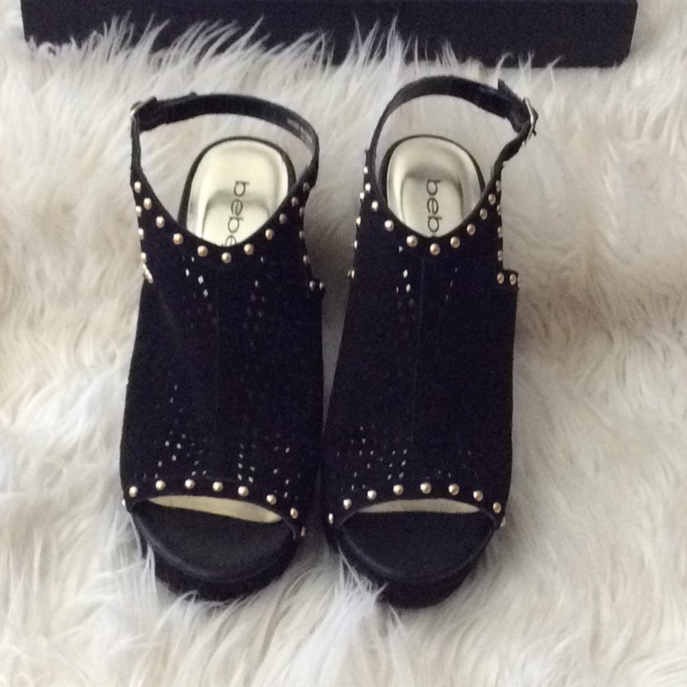 Bebe wedges size 8